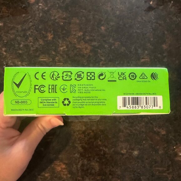 Belkin BoostCharge Pro Portable Fast Charger for Apple Watch, Black, NWT - Picture 6 of 8